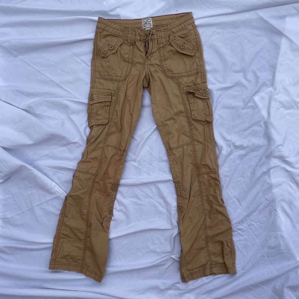 Aeropostale Womens Low Rise Cargo Flare Jeans Size 1/2 Long